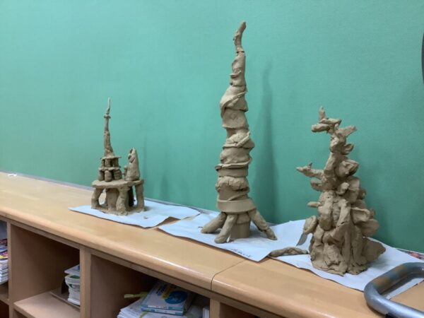 高い塔の家 2 石塑粘土 作品 立体sculpture 現代美術 高い塔の家 2 石塑粘土 作品 立体sculpture 現代美術 高い塔の家 2 石